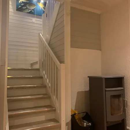 Tromso - Seksjonert Hus I Nydelige Omgivelser Apartmán