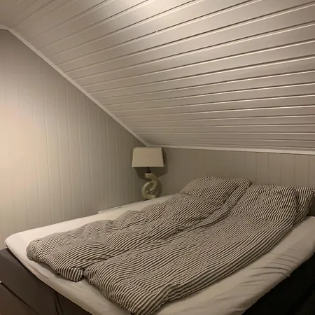 Tromso - Seksjonert Hus I Nydelige Omgivelser Apartmán
